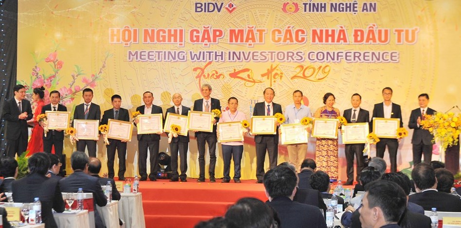 Nghệ An tổ chức Hội nghị gặp mặt các nhà đầu tư Xuân Kỷ Hợi 2019